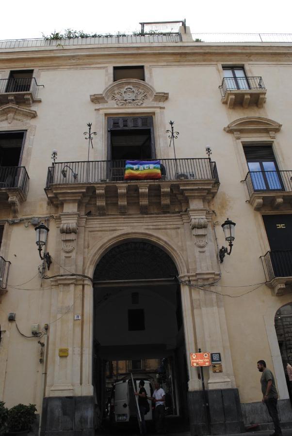 B&B Palazzo Sant'Alfano Catane Extérieur photo